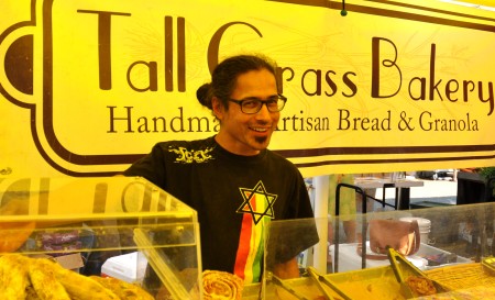 Farhad from Tall Grass Bakery at Madrona Farmers Market. Copyright Zachary D. Lyons.